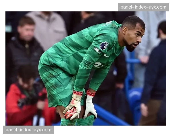 皇家贝蒂斯门将参与球队进攻训练，练习在比赛末段参与角球进攻